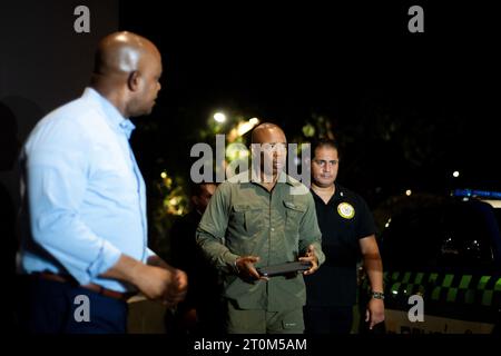 Bogota, Colombie. 07 octobre 2023. Le maire de New York, Eric Adams, prend la parole lors d'une conférence de presse à Bogota, en Colombie, le 7 octobre 2023. Le maire Eric Adams a visité le Darien Gap plus tôt le même jour. Photo : CHEPA Beltran/long Visual Press crédit : long Visual Press/Alamy Live News Banque D'Images