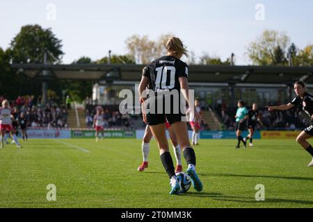 Francfort, Allemagne. 07 octobre 2023. Francfort, Allemagne, 7 octobre 2023 : Laura Freigang ( 10 Francfort ) lors du match de football Google Pixel Frauen-Bundesliga entre l'Eintracht Francfort et le RB Leipzig au Stadion am Brentanobad à Francfort, Allemagne. (Julia Kneissl/SPP) crédit : SPP Sport Press photo. /Alamy Live News Banque D'Images