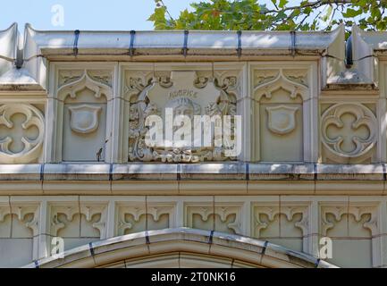 Alexander Hamilton Gate, l'une des six grandes entrées du City College de New York. Banque D'Images