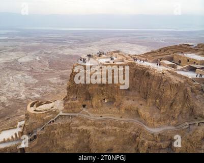 Zone de forteresse de Masada près de la mer Morte en Israël. Ancienne fortification dans le district sud d'Israël située au sommet d'un plateau rocheux isolé. À Banque D'Images