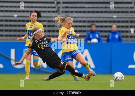 Maria Agerholm Olsen (10 Altach) s'attaquant à Lara Hocherl (30 First Vienna FC) lors du match Admiral Frauen Bundesliga First Vienna FC vs SCR Altach à Hohe Warte (Tom Seiss/ SPP) Banque D'Images