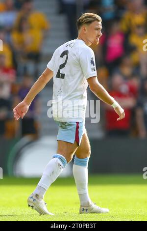 Wolverhampton, Royaume-Uni. 08 octobre 2023. Matty Cash #2 d'Aston Villa lors du match de Premier League Wolverhampton Wanderers vs Aston Villa à Molineux, Wolverhampton, Royaume-Uni, le 8 octobre 2023 (photo Gareth Evans/News Images) à Wolverhampton, Royaume-Uni le 10/8/2023. (Photo Gareth Evans/News Images/Sipa USA) crédit : SIPA USA/Alamy Live News Banque D'Images