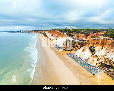 Vue aérienne, Praia da Falesia, Falesia Beach Faro District Algarve, Portugal, Europe Banque D'Images