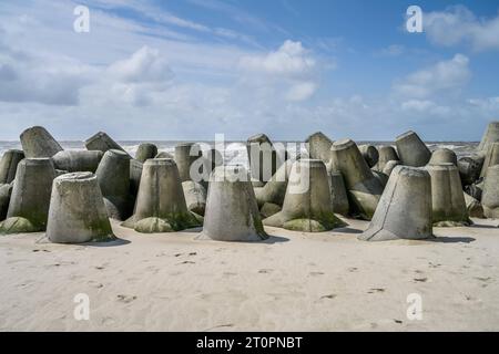 Tetrapoden, Wellenbrecher an der Hörnum-Odde, Hörnum, Sylt, Schleswig-Holstein, Deutschland *** Tetrapods, brise-lames à Hörnum Odde, Hörnum, Sylt, Schleswig Holstein, Allemagne crédit : Imago/Alamy Live News Banque D'Images