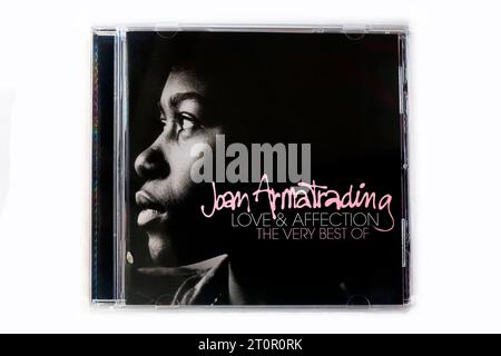 Joan Armatrading - Amour et affection. Boîtier CD sur fond clair Banque D'Images