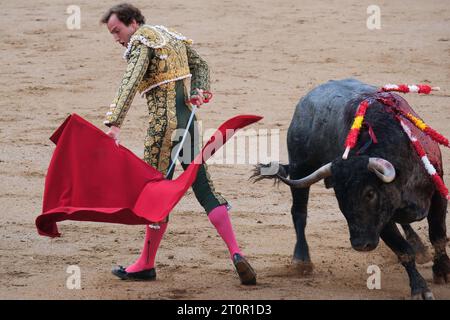 Madrid, Espagne. 08 octobre 2023. Le torero Román pendant la corrida de la feria de otoño sur la Plaza de las Ventas de Madrid, le 8 octobre 2023 Espagne (photo Oscar Gonzalez/Sipa USA) crédit : SIPA USA/Alamy Live News Banque D'Images