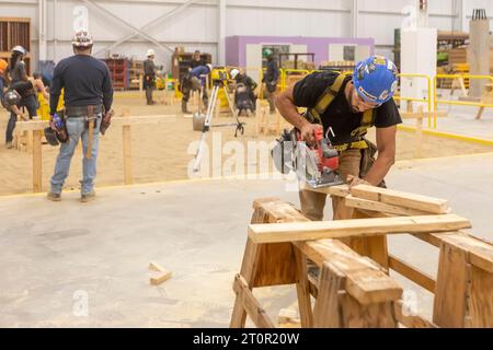 Detroit, Michigan - les apprentis charpentiers et les mécaniciens apprennent des compétences professionnelles au centre de formation du Michigan Regional Council of Carpenters and Millwrights Banque D'Images