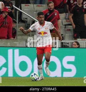 Curitiba, Brésil. 08 octobre 2023. Aderlan lors de l'Athletico x Red Bull Bragantino qui s'est tenu à la Ligga Arena à Curitiba, PR. Crédit : Carlos Pereyra/FotoArena/Alamy Live News Banque D'Images