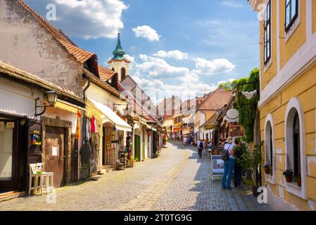 Vieille rue dans la ville de Szentendre Banque D'Images