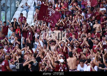 Supporters du Torino FC lors du match de football Serie A entre Juventus FC et Torino FC à l'Allianz Stadium le 7 octobre 2023 à Turin, Italie . Banque D'Images