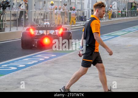 CIRCUIT INTERNATIONAL, LOSAIL - OCTOBRE 06 : Oscar Piastri, McLaren F1 MCL60 lors des qualifications avant le Grand Prix de F1 du Qatar au Lusail International circuit le 06 octobre 2023 à Lusail City, Qatar. (Photo Michael Potts/BSR Agency/Getty Images) crédit : BSR Agency/Alamy Live News Banque D'Images
