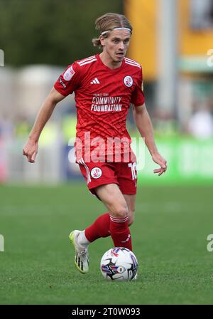 Ronan Darcy de Crawley Town lors du match EFL League Two entre Crawley Town et Wrexham au Broadfield Stadium de Crawley. 7 octobre 2023 Banque D'Images