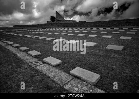 Col de Futa Cimetière militaire allemand de la Seconde Guerre mondiale entre Bologne et Florence dans les Apennins Italie septembre 2023 Cimetière allemand du col de Futa (Deutsche sol Banque D'Images