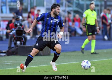 Rome, Latium. 08 octobre 2023. Sead Kolasinac d'Atalanta lors du match de Serie A entre Lazio et Atalanta au Stade Olympique, Italie, le 08 octobre 2023. AllShotLive/Sipa USA crédit : SIPA USA/Alamy Live News Banque D'Images