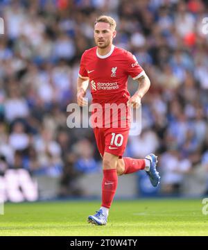 Brighton, Royaume-Uni. 08 octobre 2023. 08 octobre 2023 - Brighton & Hove Albion contre Liverpool - Premier League - Amex Stadium. Alexis Mac Allister de Liverpool lors du match de Premier League contre Brighton. Crédit photo : Mark pain / Alamy Live News Banque D'Images