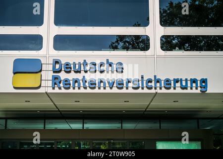 Deutsche Rentenversicherung, Hohenzollerndamm, Wilmersdorf, Berlin, Deutschland *** German Pension Insurance, Hohenzollerndamm, Wilmersdorf, Berlin, Allemagne Banque D'Images