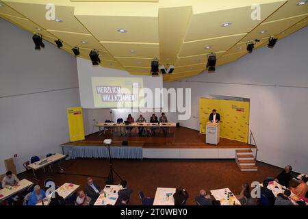 Der Landesparteitag der FDP, fotografiert am Samstag 07.10.2023 à Püttlingen. *** La conférence du FDP, photographiée samedi 07 10 2023 à Püttlingen BUB crédit : Imago/Alamy Live News Banque D'Images