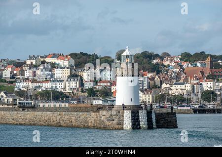 Guernesey, 5 octobre 2023 : St Peter Port Banque D'Images