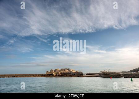 Guernesey, 5 octobre 2023 : Château Cornet à St Peter Port Banque D'Images