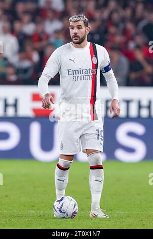 Gênes, Italie. 07 octobre 2023. Theo Hernandez de l'AC Milan lors du match Serie A Tim entre Genoa CFC et AC Milan au Luigi Ferrari Stadium le 7 octobre 2023 à Gênes, Italie. Crédit : Giuseppe Maffia/Alamy Live News Banque D'Images