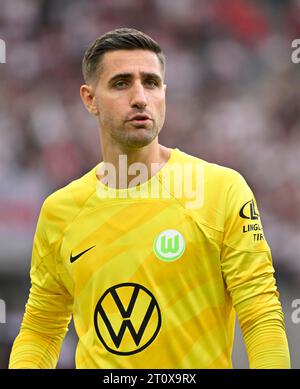 Gardien Koen Casteels VfL Wolfsburg (01) MHPArena, MHP Arena Stuttgart, Baden-Wuerttemberg, Allemagne Banque D'Images