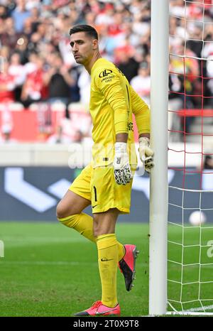 Gardien Koen Casteels VfL Wolfsburg (01) MHPArena, MHP Arena Stuttgart, Baden-Wuerttemberg, Allemagne Banque D'Images