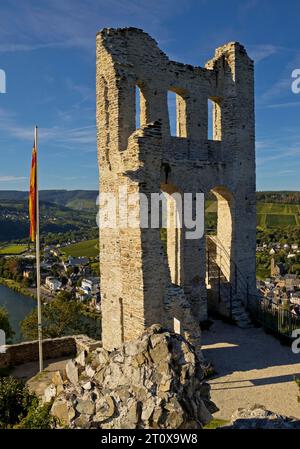 Ruine du château de Grevenburg avec vue sur la Moselle, Traben-Trarbach, moyenne Moselle, Rhénanie-Palatinat, Allemagne Banque D'Images