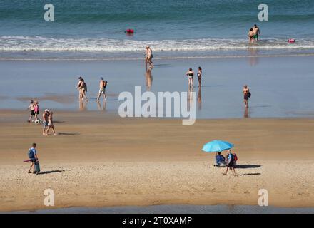 Spanien Spanien, 202301001, Badestrand in Conil *** Spain, Spain. , . Plage de baignade à Conil crédit : Imago/Alamy Live News Banque D'Images
