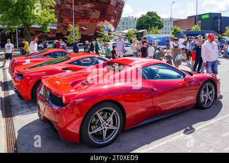 Liepaja, Lettonie- 20 juillet 2023 : événement européen des propriétaires de voitures Ferrari et salon automobile public, Ferrari 458 Italia vue arrière Banque D'Images