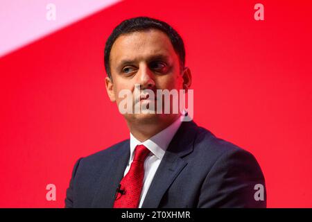 Londres, Royaume-Uni. 9 octobre 2023. Le leader travailliste écossais Anas Sarwar prend la parole lors de la conférence du parti travailliste à Liverpool. Le crédit photo devrait être : Matt Crossick/Empics/Alamy Live News Banque D'Images