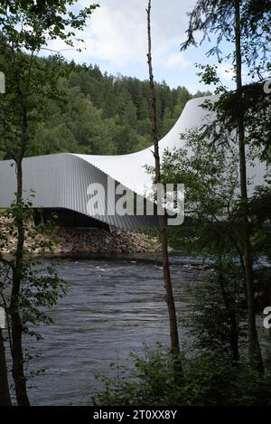 Vue du musée Twist au musée Kistefos, un jardin de sculptures en plein air près de Jevnaker, Viken, Norvège. Banque D'Images