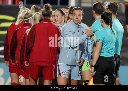 Liverpool Women v Aston Villa Women Barclays Women's Super League LIVERPOOL, ANGLETERRE - 08 OCTOBRE serrer la main avant le début du match de Barclays Women's Super League entre Liverpool et Aston Villa à Preston Park le 08 octobre 2023 à Liverpool, Angleterre. (Photo d'Alan Edwards pour f2images) Banque D'Images