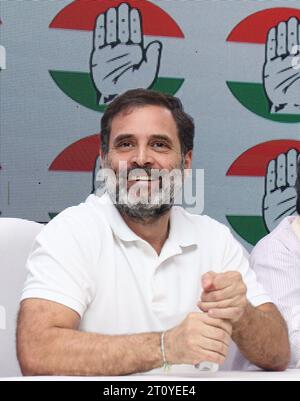 New Delhi, Inde. 09 octobre 2023. Le leader du Congrès Rahul Gandhi parle lors d'une conférence de presse au siège du All India Congress Committee à New Delhi de la décision de procéder à un recensement des castes dans 4 États dirigeants. Crédit : SOPA Images Limited/Alamy Live News Banque D'Images