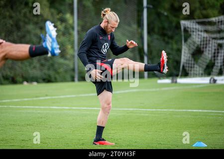 Nashville, Tennessee, États-Unis. 9 octobre 2023. Tim Ream s’entraîne avec USMNT à la Brentwood Academy à Brentwood, Tennessee, quelques jours avant leurs prochains matchs amicaux contre l’Allemagne et le Ghana. (Kindell Buchanan/Alamy Live News) Banque D'Images