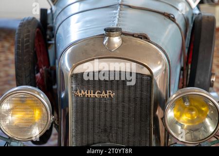 Talmont , France - 10 09 2023 : Amilcar voiture classique français logo texte et signe de marque france constructeur de voitures de sport Banque D'Images