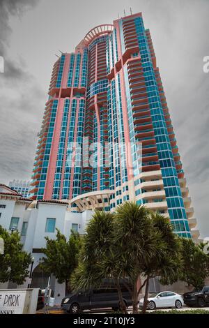 Portofino Towers, South Pointe Drive, Miami Beach, FL 33139, immeuble d'appartements de luxe à South Beach, ville de Miami Beach Banque D'Images