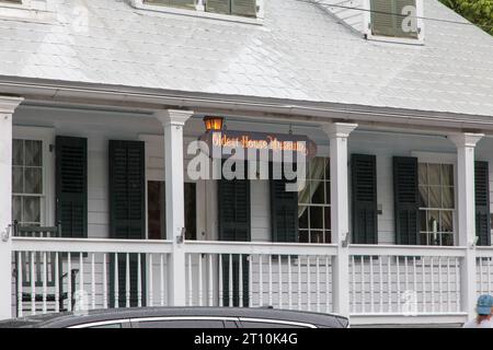 The Oldest House Museum, Conch Cottage, 322 Duval Street, Key West, Floride, États-Unis, construit en 1829 dans Whitehead Street et a été déplacé vers 1836 Banque D'Images