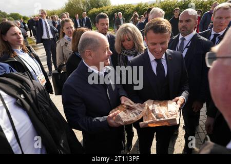 Spaziergang und Mittagsimbiss BEI der Deutsch-Franzoesische Kabinettsklausur à Hambourg *** Promenade et déjeuner à la réunion du cabinet franco-allemand à Hambourg Credit : Imago/Alamy Live News Banque D'Images