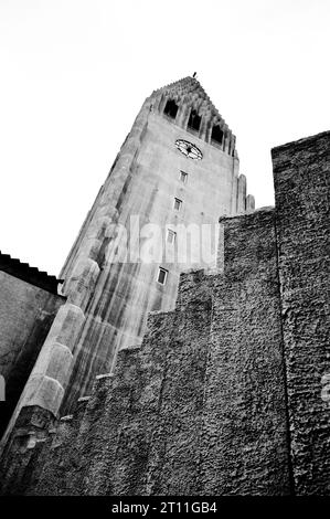 Hallgrímskirkja l'église paroissiale luthérienne de Reykjavik Banque D'Images