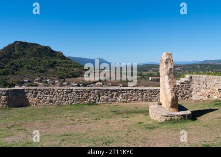 Frias Espagne zone du village près de l'église et du château, province de Burgos Castille et Léon Banque D'Images