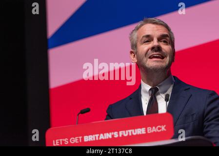 Oliver James Coppard , politicien de la coopérative travailliste britannique, est maire du South Yorkshire, Conférence du travail 2023. Photo : garyroberts/worldwidefeatures.com Banque D'Images