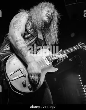 Nottingham, Royaume-Uni. 10 octobre 2023, événement : les salles de secours. JARED JAMES NICHOLS (Headline Act) avec soutien actes DEWOLFF + DOOMSDAY OUTLAW. PHOTO - JARED JAMES NICHOLS (Headline Act) crédit:Mark Dunn Photography/Alamy Entertainment Banque D'Images