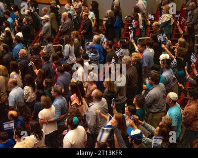 Sandy Springs, Géorgie, États-Unis. 10 octobre 2023. Des milliers de personnes se rassemblent en solidarité avec Israël après les attaques du Hamas contre Israël. (Image de crédit : © Sue Dorfman/ZUMA Press Wire) USAGE ÉDITORIAL SEULEMENT! Non destiné à UN USAGE commercial ! Banque D'Images