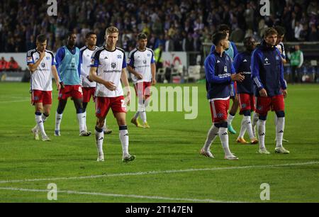 Osnabruck, Deutschland. 22 septembre 2023. Firo : 09/22/2023 football : football : 2.Bundesliga VFL Osnabruck - HSV Hamburg Hamburg HSV Hamburg Hamburg Hamburg Hamburg Hamburg Hamburg 2:1 déçu après la fin du match HSV Hamburg équipe crédit : dpa/Alamy Live News Banque D'Images