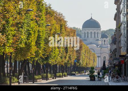 Kaunas, Lituanie 16 AOÛT 2023. L'église de St. Michel l'Archange, vue de la rue Banque D'Images