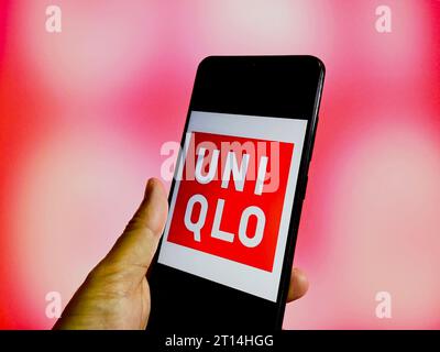 SUQIAN, CHINE - 11 OCTOBRE 2023 - illustration photo Uniqlo, Suqian, Province du Jiangsu, Chine, 11 octobre, 2023. Banque D'Images
