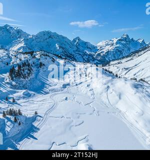 La fantastique station de ski de haute montagne de Warth-Schroecken sur Arlberg en Autriche d'en haut Banque D'Images