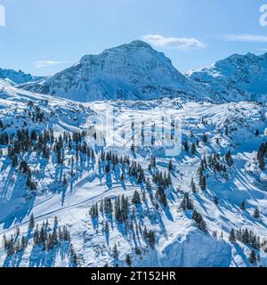 La fantastique station de ski de haute montagne de Warth-Schroecken sur Arlberg en Autriche d'en haut Banque D'Images