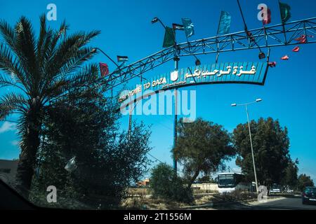 Michael Bunel / le Pictorium - conflit à Gaza - 14/05/2018 - Palestine / bande de Gaza / ville de Gaza - une des entrées de la ville de Gaza matérialisée par une structure métallique au-dessus de la route où il est dit -bienvenue à Gaza-. 14 mai 2018. Ville de Gaza. Bande de Gaza. Palestine. Banque D'Images