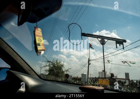 Michael Bunel / le Pictorium - conflit à Gaza - 14/05/2018 - Palestine / bande de Gaza / malaka - vue d'une clé (la clé, symbole du droit au retour pour tous les réfugiés palestiniens) installée à l'entrée du lieu du 70e anniversaire de la Nakba (jour de la catastrophe), qui marque le déplacement qui a précédé et suivi la Déclaration d'indépendance israélienne de 1948. 14 mai 2018. Malaka. Bande de Gaza. Palestine. Banque D'Images